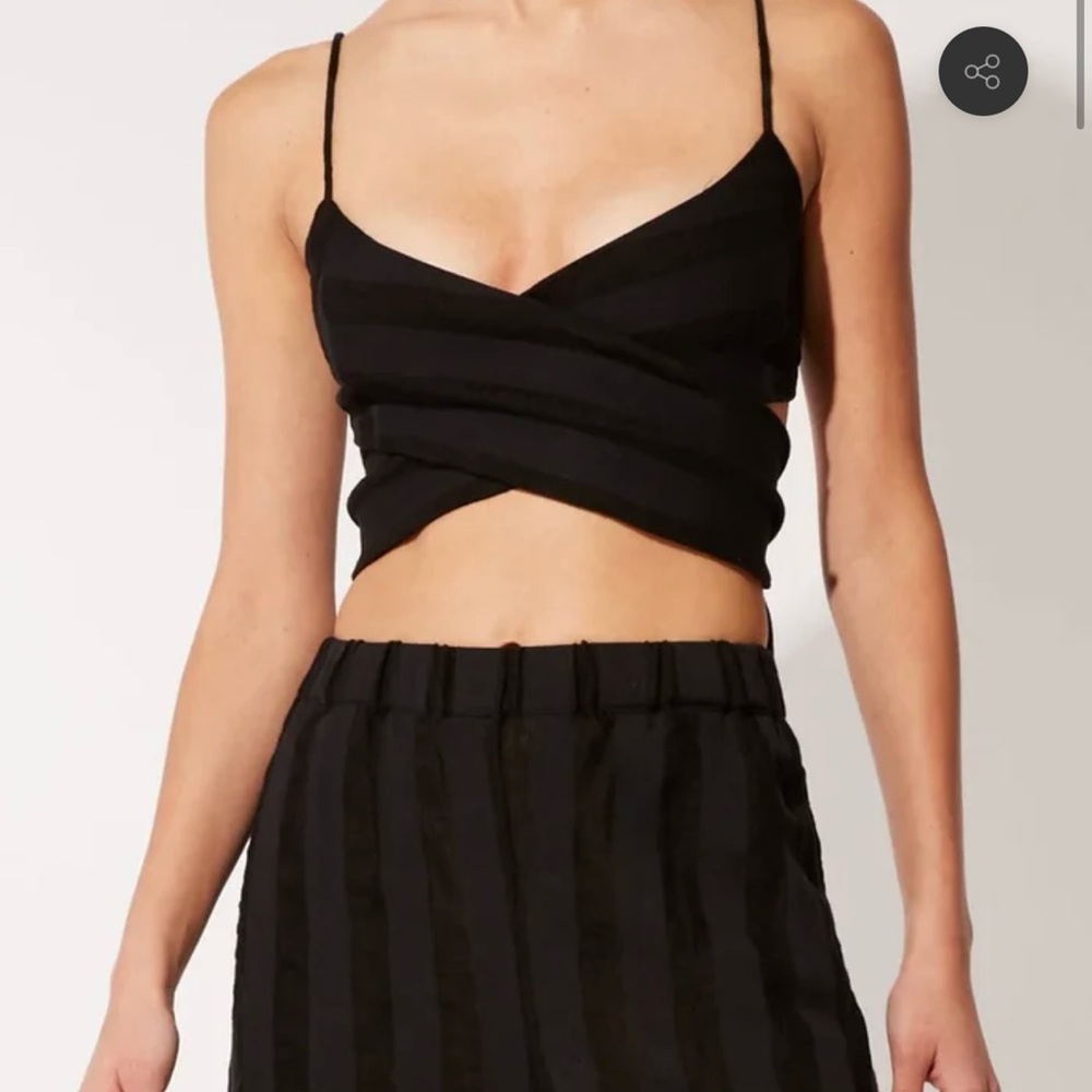 The Delaney Linen Top